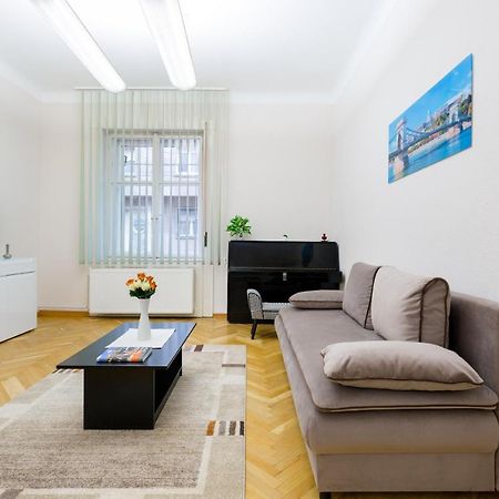 K17 Kinizsi Apartment Budapest Exteriör bild