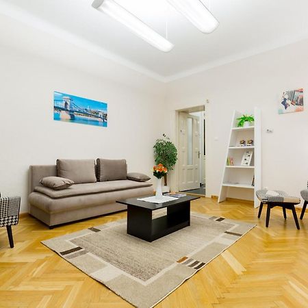 K17 Kinizsi Apartment Budapest Exteriör bild