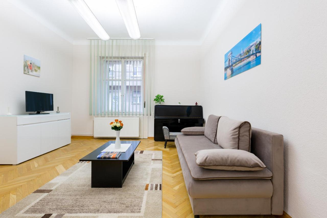 K17 Kinizsi Apartment Budapest Exteriör bild