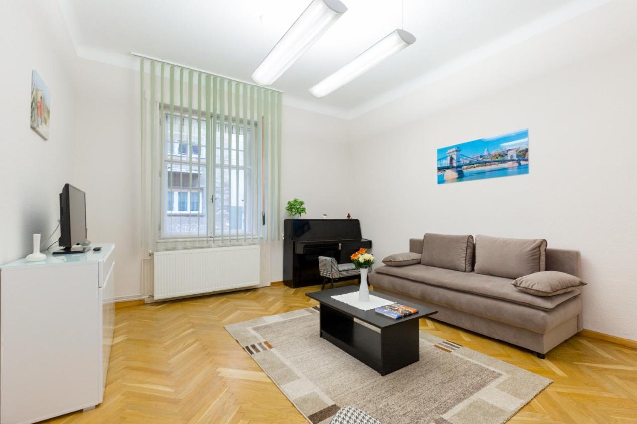 K17 Kinizsi Apartment Budapest Exteriör bild