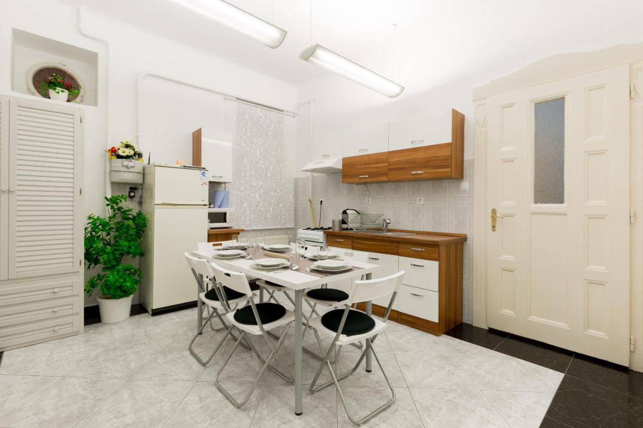 K17 Kinizsi Apartment Budapest Exteriör bild