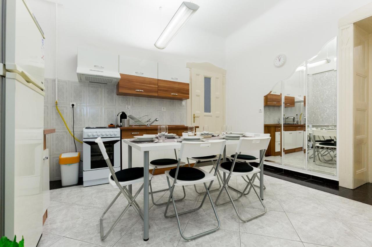 K17 Kinizsi Apartment Budapest Exteriör bild