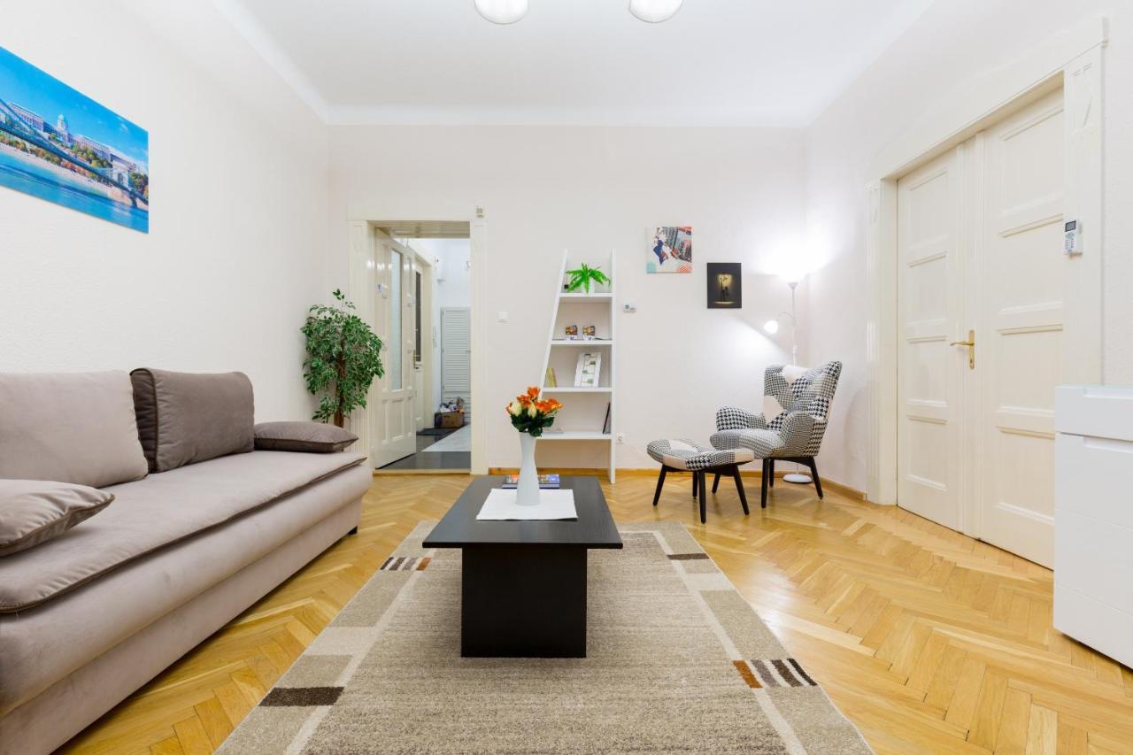 K17 Kinizsi Apartment Budapest Exteriör bild